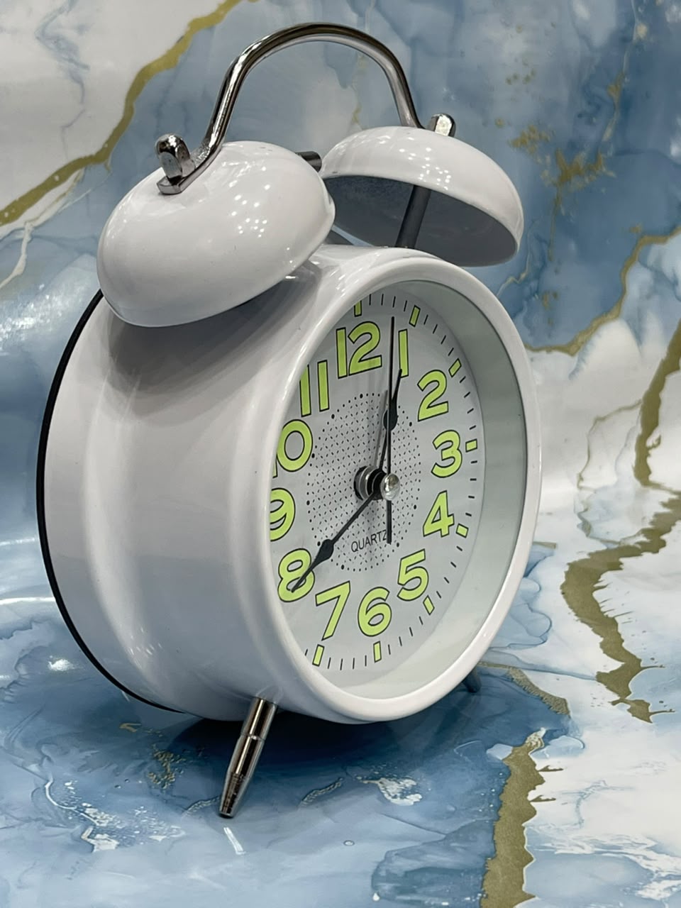 Classic Vintage Twin Bell Metal Alarm Clock Glow in the Dark Dial Loud Alarm Bedside Table Desk Decor