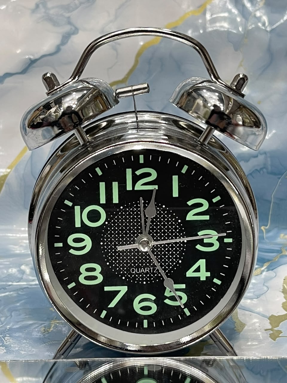 Classic Vintage Twin Bell Metal Alarm Clock Glow in the Dark Dial Loud Alarm Bedside Table Desk Decor